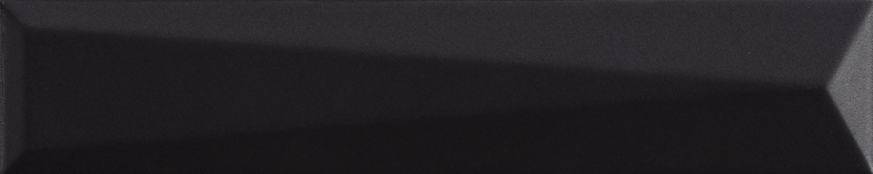 La Fabbrica Ava Up Black matowa 5x25 cm gr. 15 mm